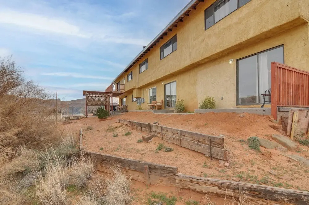Adventure Base 4 Near Lake Powell