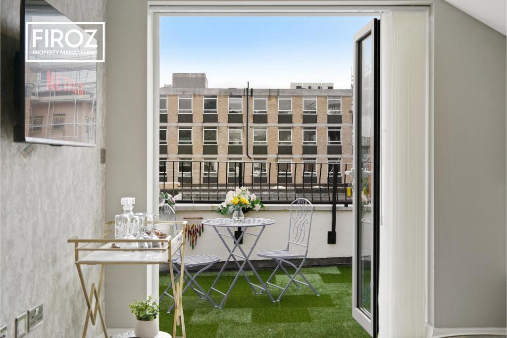 Отель Top Quality 2 Bed 1 Bath Apartments For Contractors By Firoz Property Management, фото 8