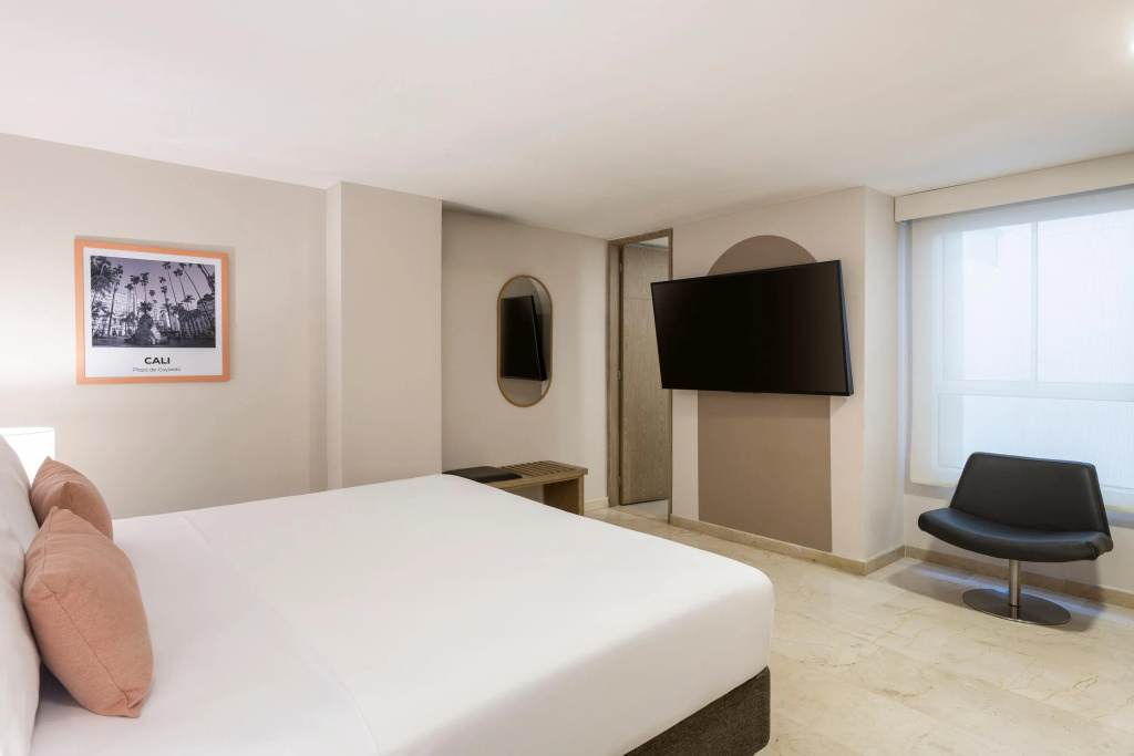 Hotel MS Ciudad Jardín Plus image 5