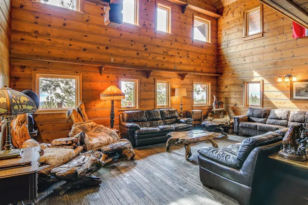 Game Room & Hot Tub: Serene Grand Mountain Chalet!