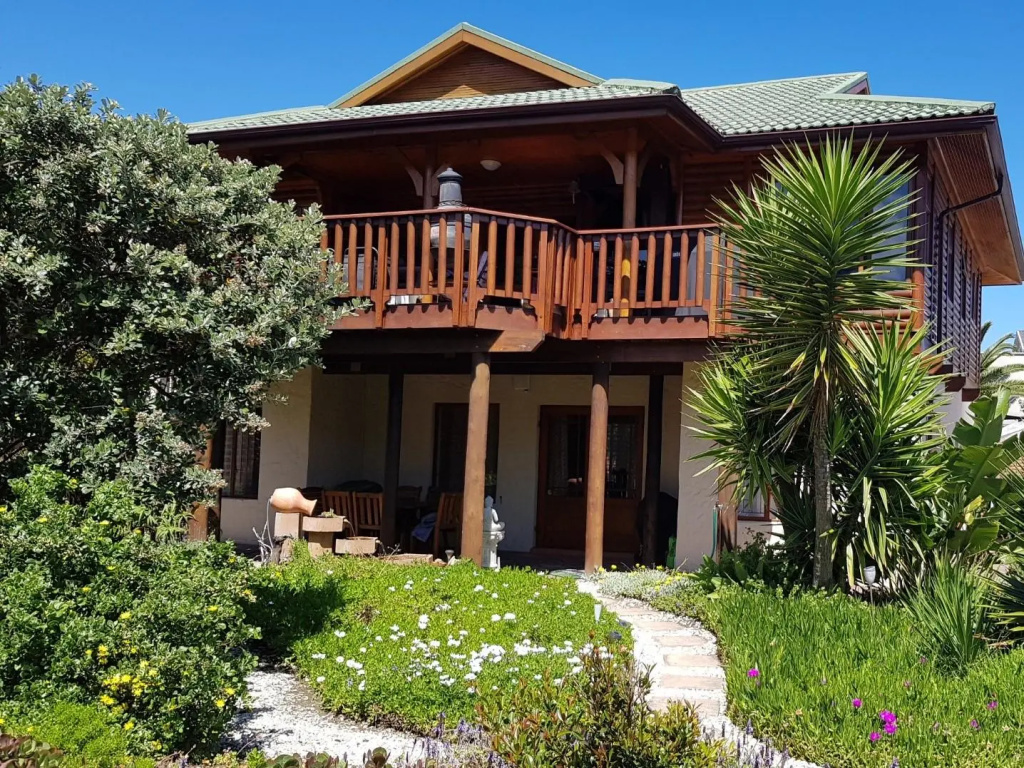 Brenton Bushbuck Lodge