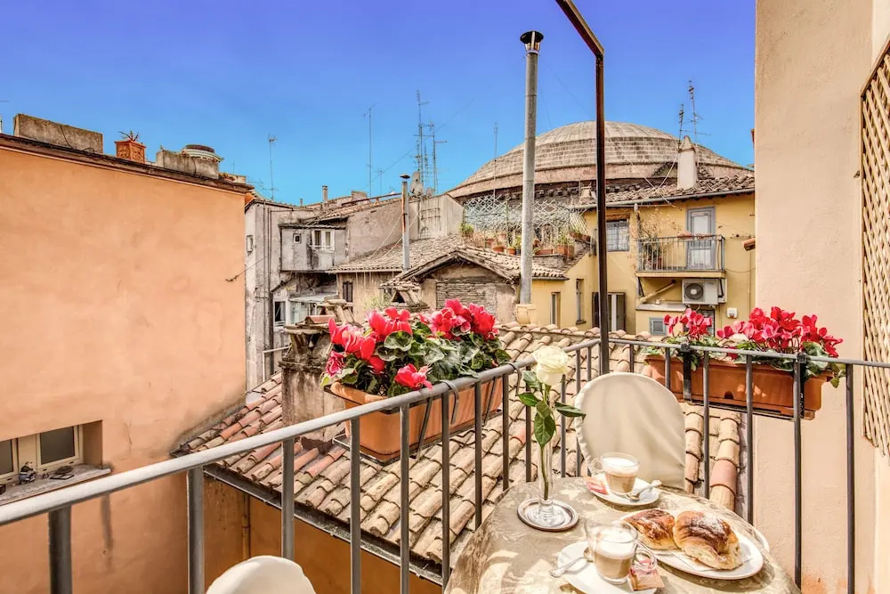 1 Bedroom Superior Double room with balcony and with city view (full double bed)