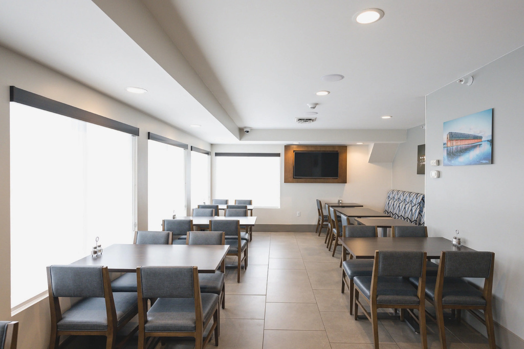 Holiday Inn Express & Suites Marquette by IHG - Général