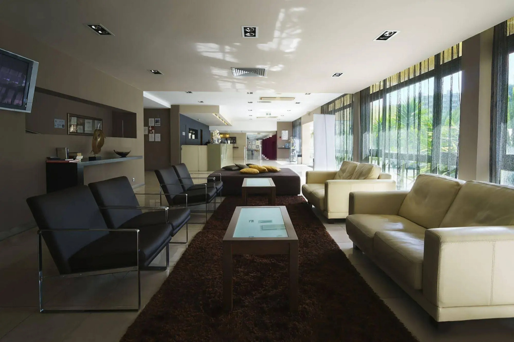 Malibu Foz Hotel - La Maison Younan - Général