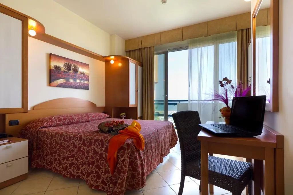 Standard Quadruple room with balcony