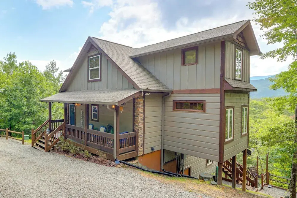 Family Oasis w/ Game Room & 2 Decks in Blue Ridge!