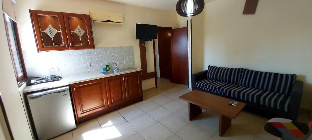 Lakis Court - Chambres