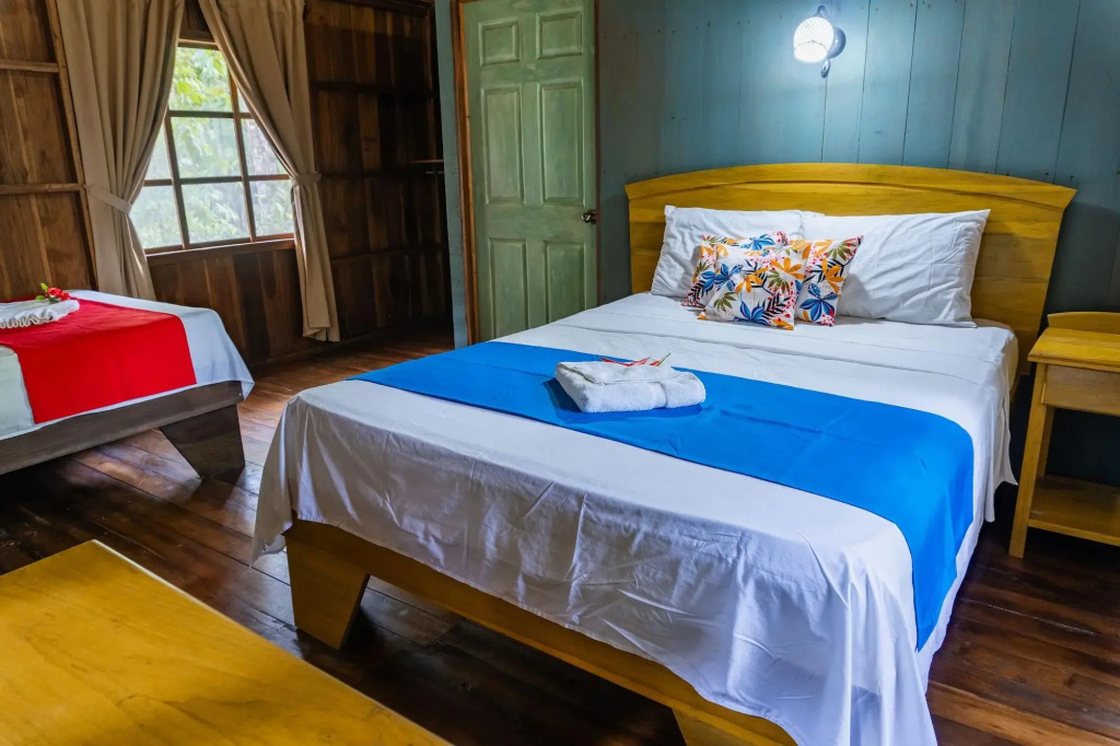 Hidden Paradise Lodge