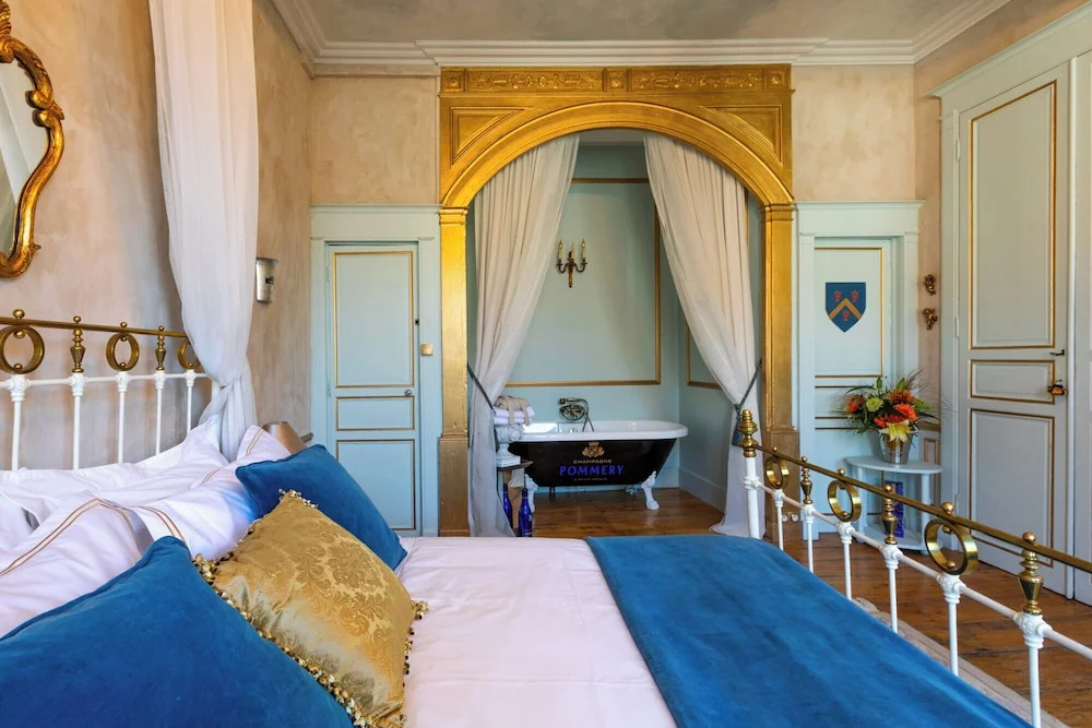 Luxury room