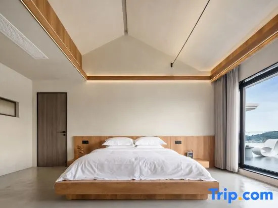 Royal Dragon Airport Hotel