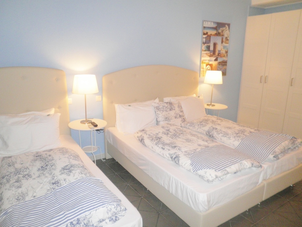 Homely Studios — 4