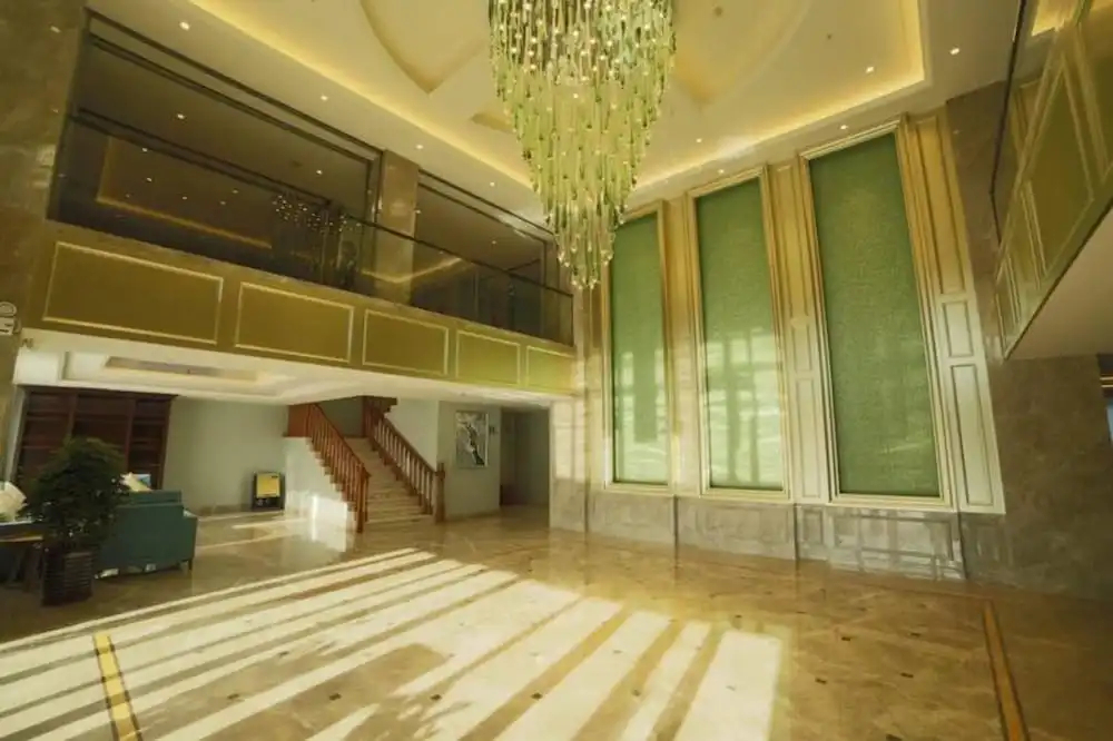 The Hotel V Zhenjiang Jingkou - фото 20