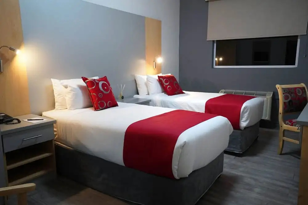 The Gallagher Hotel - Chambres