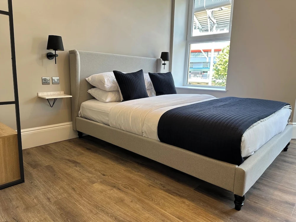 Premier room