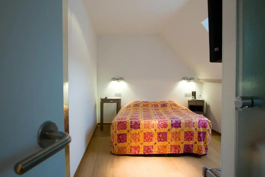 Htel Restaurant Le Clos des Rcollets - Chambres