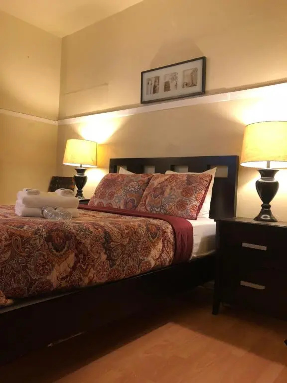 Double room (full double bed)