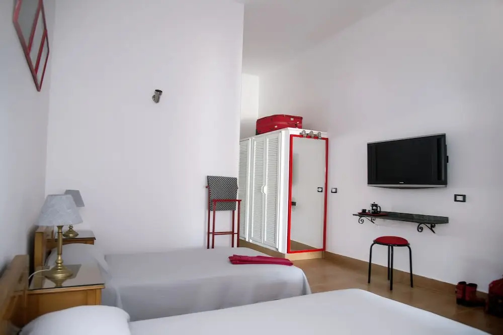 Двухместный номер Standard 2 отдельные кровати в SANAFIR HOTEL - El Pacha Suites