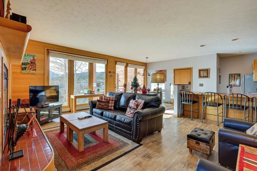 Heated Pool Access + Near Skiing: Colorado Retreat