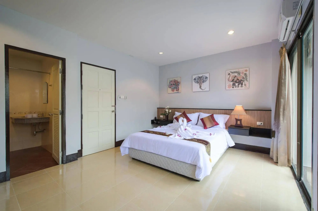 Hotel photo 30