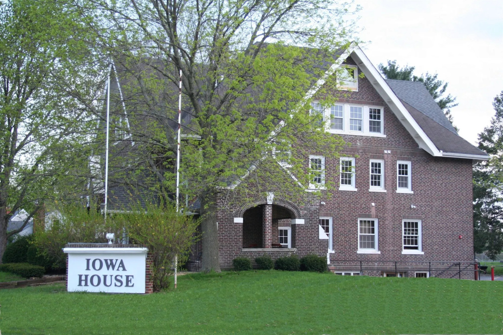 Iowa House - 2