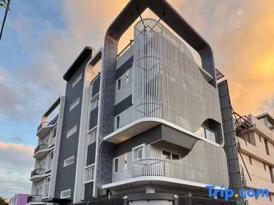 Coral Shelters Luxe Service Apartments Kochadai