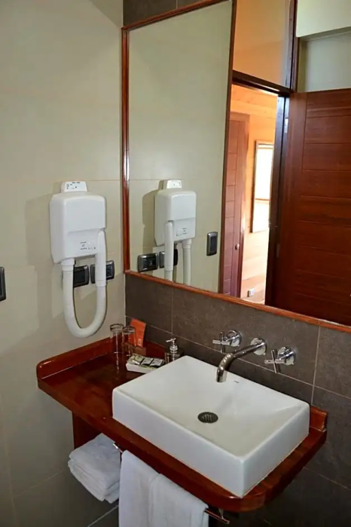 Puerto Chico Hotel - Chambres
