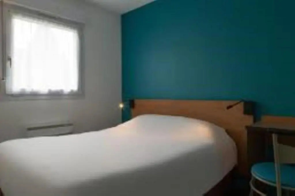 Economy Double room (full double bed)
