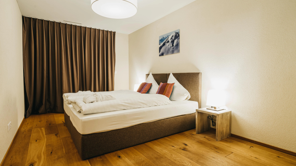 Peaks Place — 3