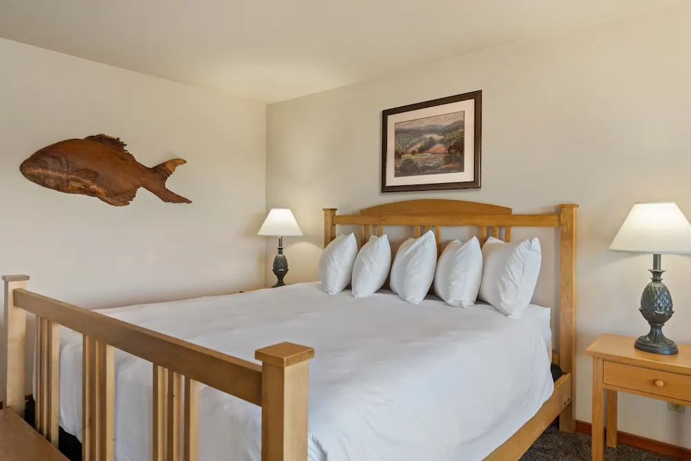 Deluxe Double Studio with balcony and with harbour view (full double bed)