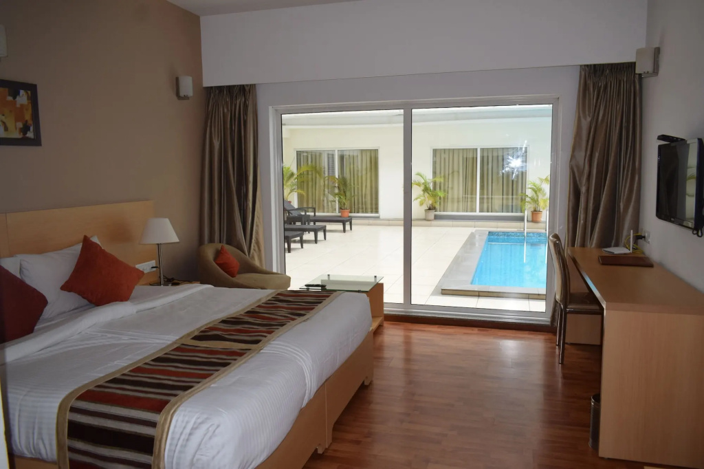 Hotel photo 12