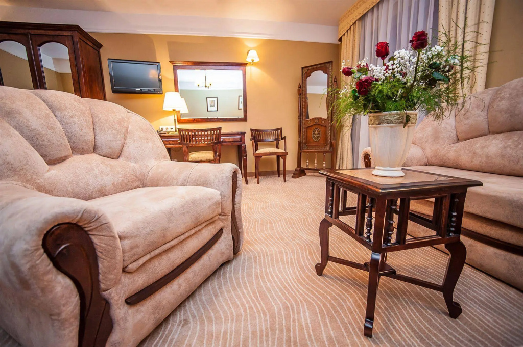 SPA Hotel Splendor — 4