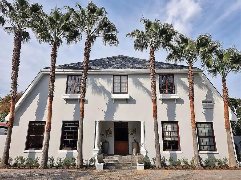 5 Seasons Guesthouse