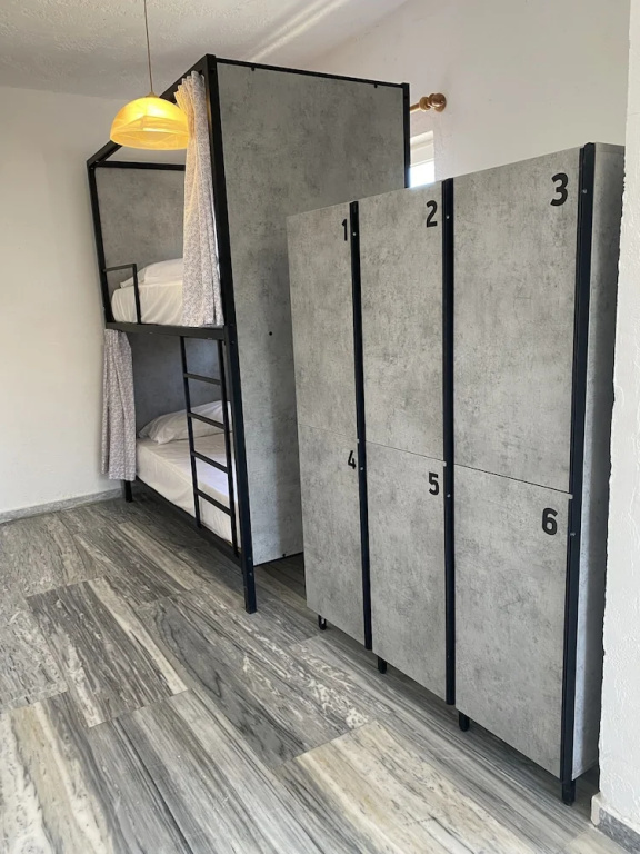 Comfort room