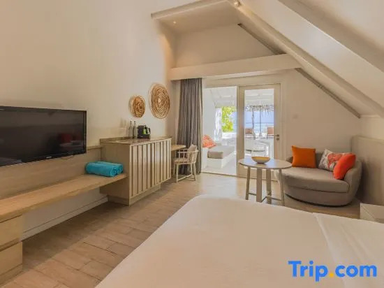 Lux South Ari Atoll Resort & Villas