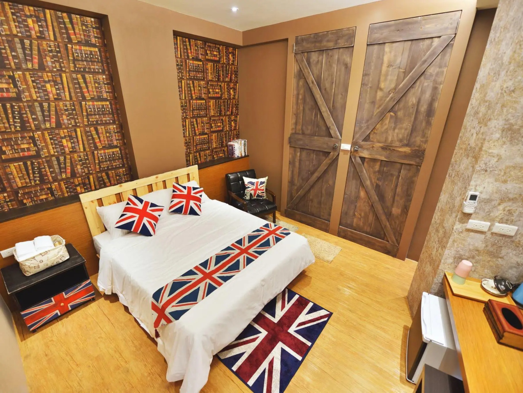 Standard Double room (full double bed)