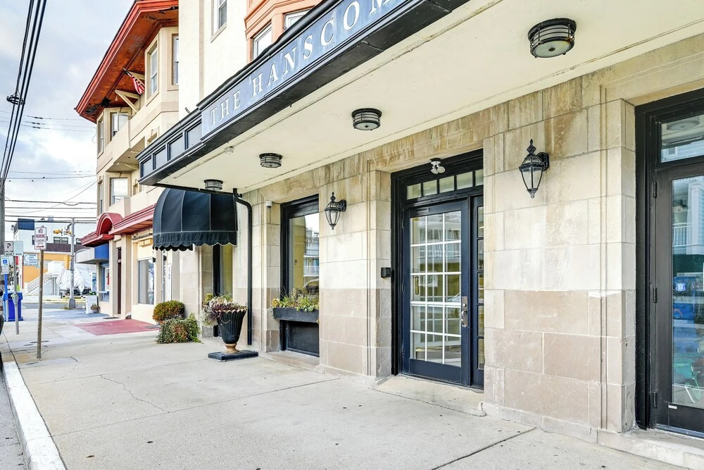 Prime Walkable Location! 2-unit Ocean City Getaway