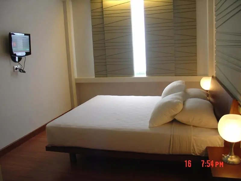 Grand Cikarang Hotel - Chambres