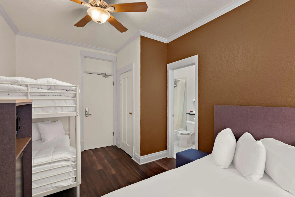 Hotel photo 30