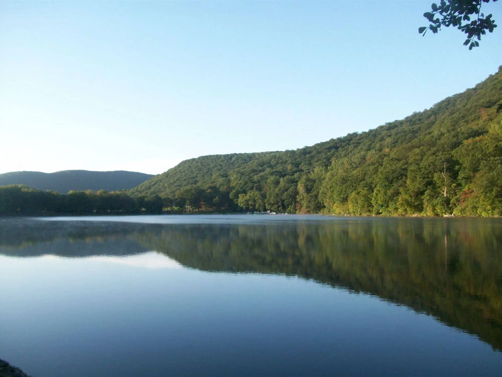 Overlook Lodge at Bear Mountain