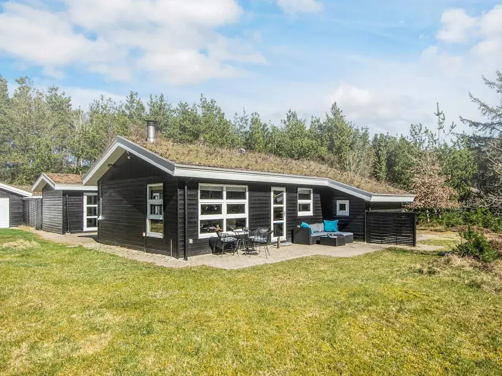6 Person Holiday Home in Blokhus