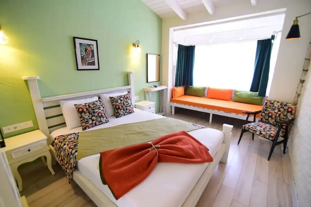 Grand room
