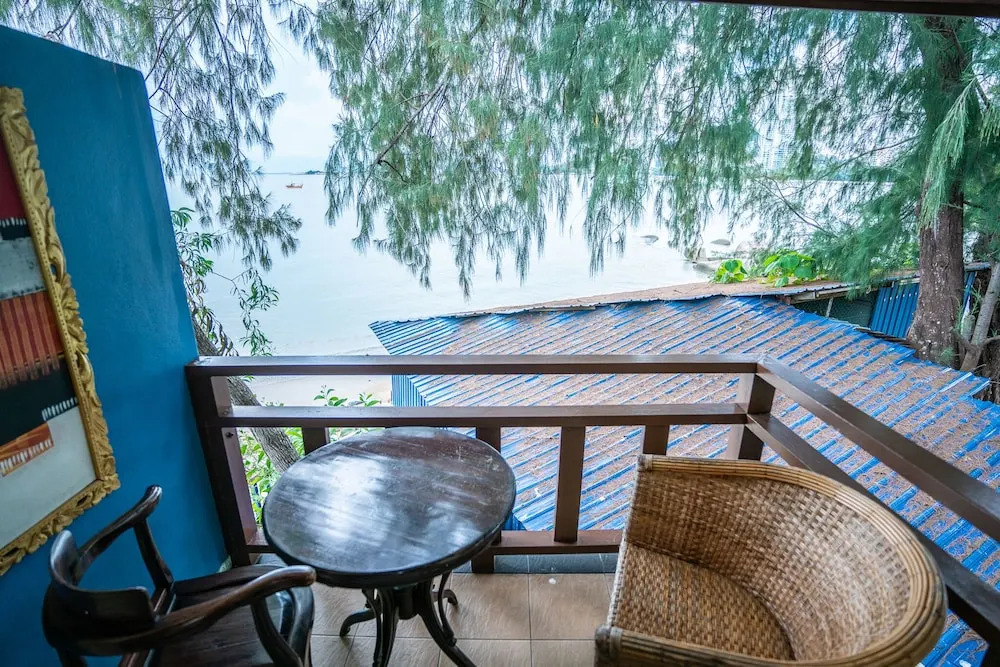 Lost Paradise Resort