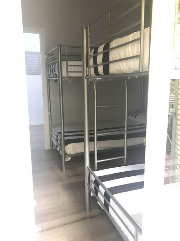 Кровать в общем номере в JMG Hostel Madrid