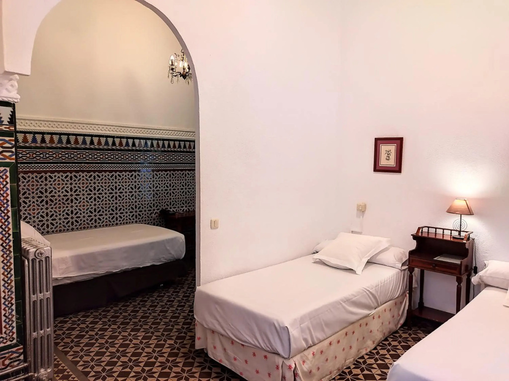 Hotel Simón by null