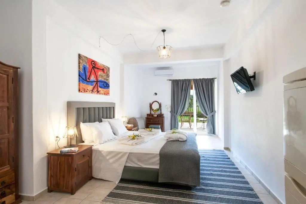 Standard Double room (full double bed)