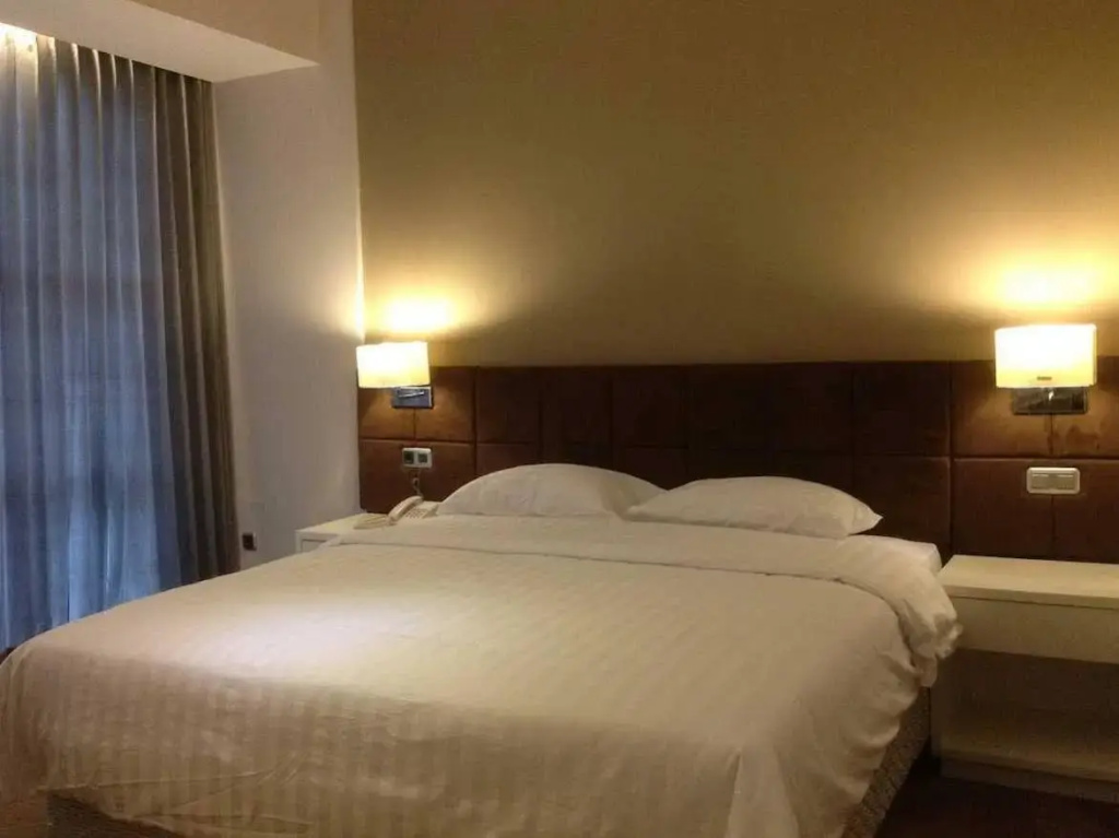 Grand Kecubung Hotel