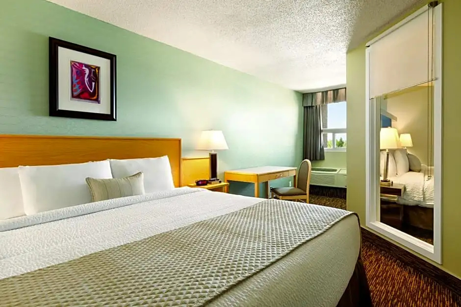 Days Inn by Wyndham Vermilion - Chambres