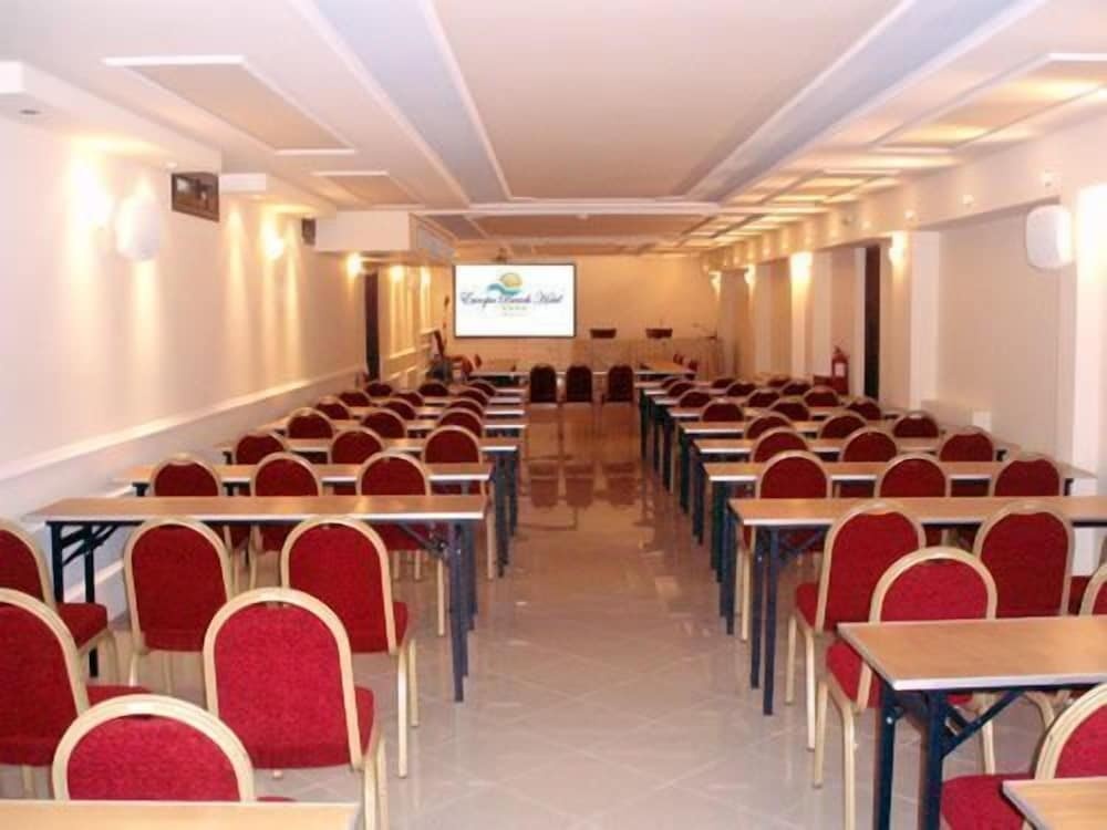 Europa Beach Hotel - Général