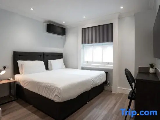 Superior Double Studio (full double bed)