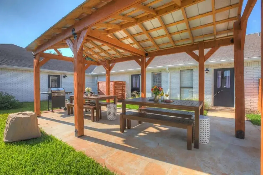Wanderlust #1 Hot Tub Shared Outdoor Space